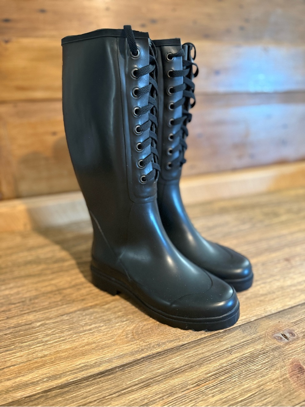 DKNY Women's Black Lace-Up rubber Boots